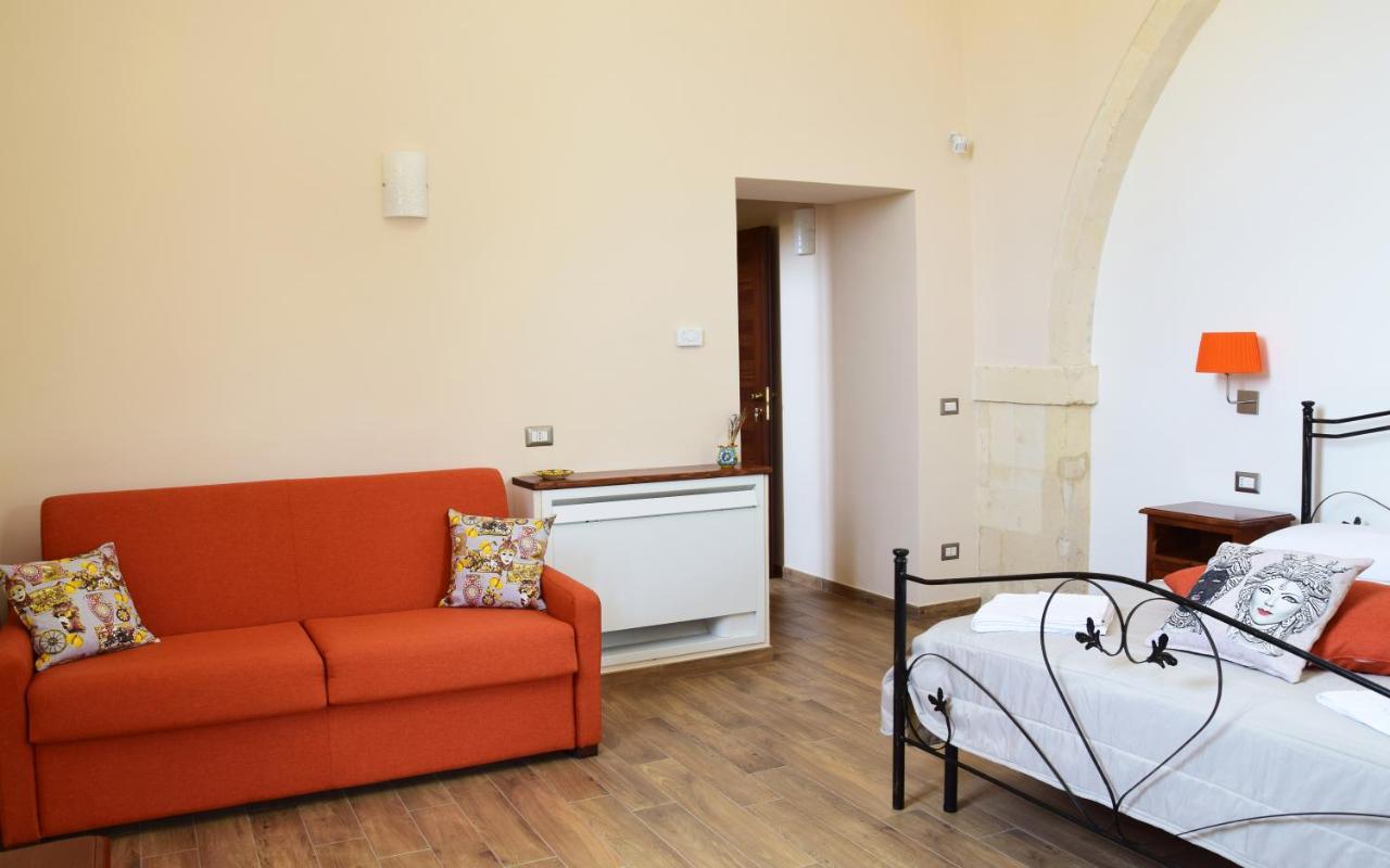 Antico Casale Benali Bed & Breakfast Syracuse Exterior photo